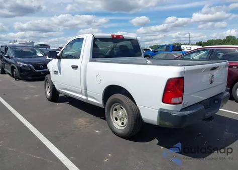 2016 Ram 1500 Tradesman из США, поврежденный, VIN 3C6JR6AG6GG153780